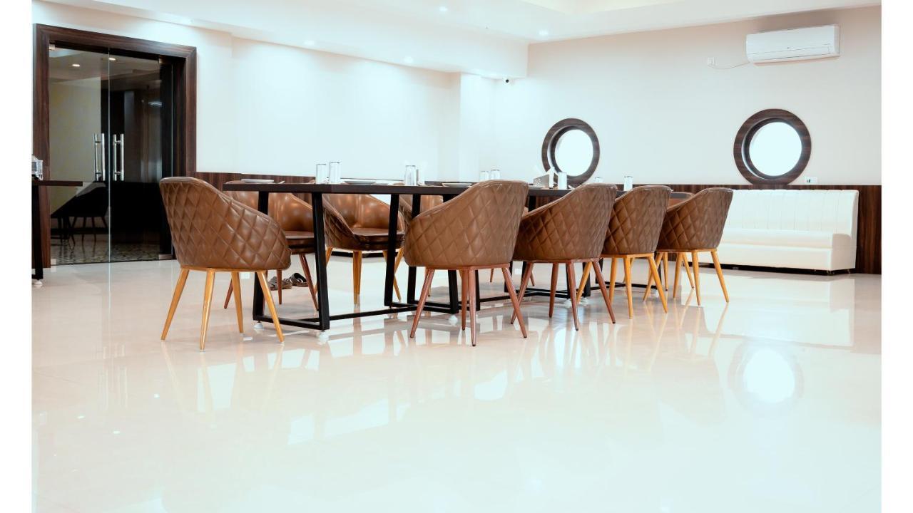 Hotel Dc Star Tarapith Zewnętrze zdjęcie